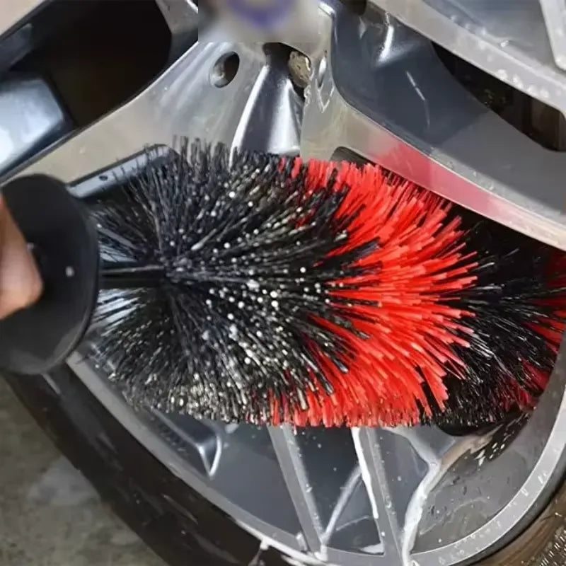 Brosse conique dans une jante